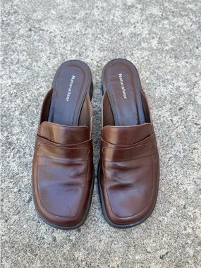 Naturalizer Brown Leather Mule Loafers Size 9 | Vintage Slip-On Clogs